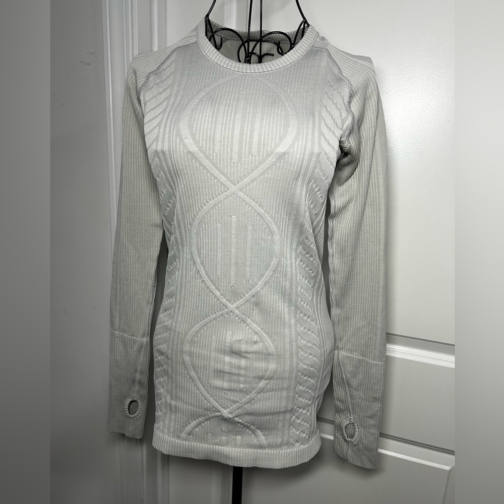 Lululemon Off White Pullover‎
